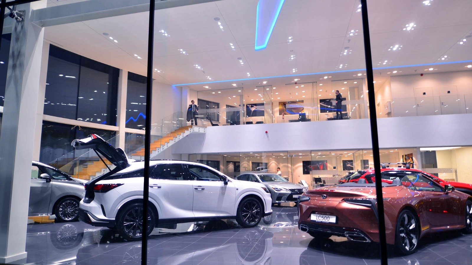 Automotive & Showrooms